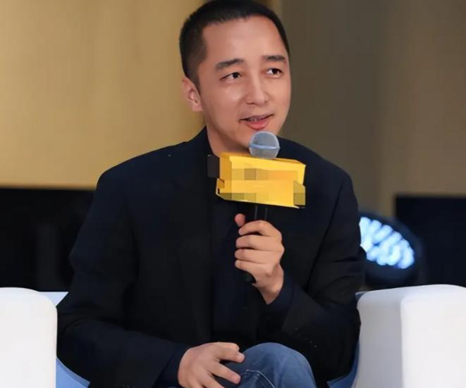 突然发现一个惊人的共同点！蒋方舟、韩寒、贾浅浅，甚至贾平凹，背后都站着同一个关键