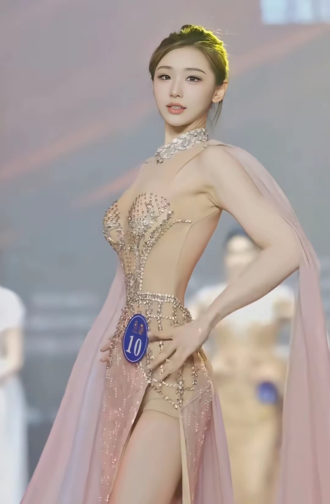 第10号选手，美到心坎里了！ 