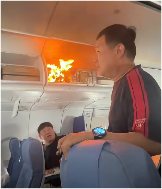 国航一杭州起飞航班起火备降接下来机场对带有电芯的移动设备管控会更严格！ ​​​