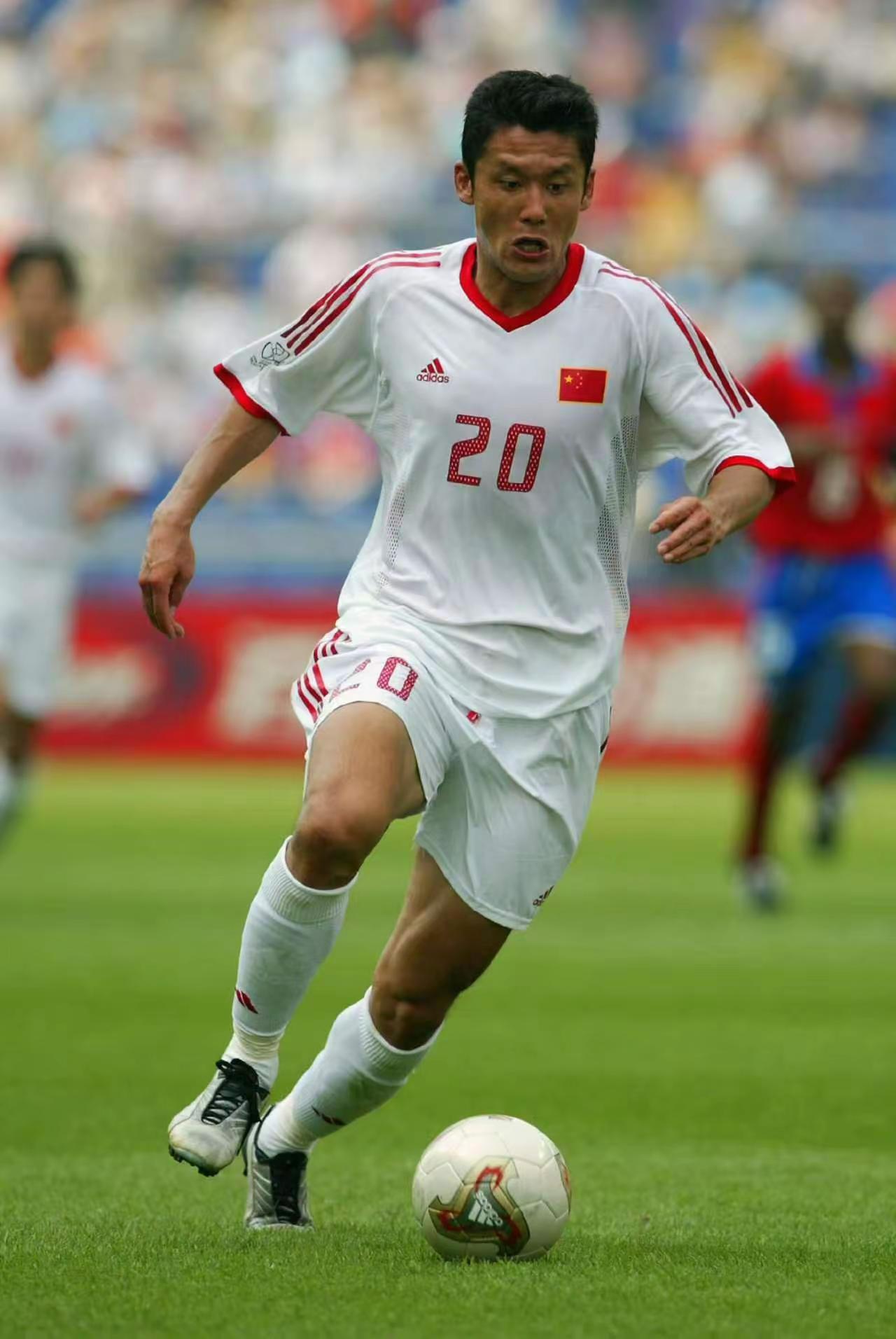 梦回2002年世界杯中国男足国家队。2026年美加墨世界杯即将开始，48强没有中