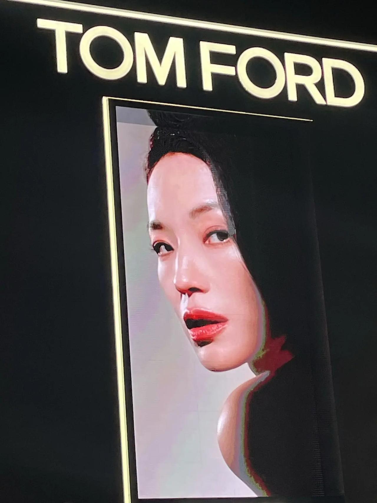 舒淇好美啊😍 大牌广告秀 舒淇 城市摄影 深圳街拍