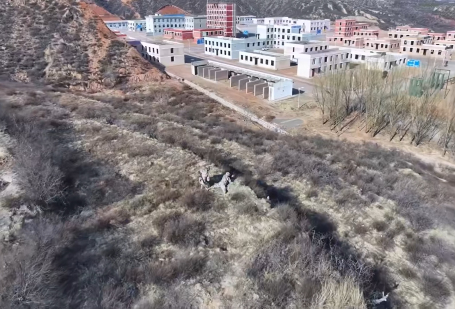 额，第一机动总队驻豫某部？ 