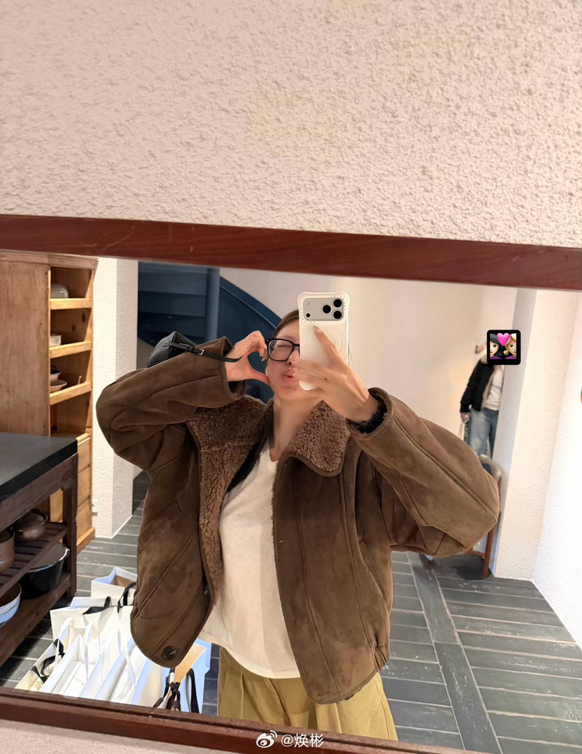 富人新标识：iPhone戴casetify手机壳！ 