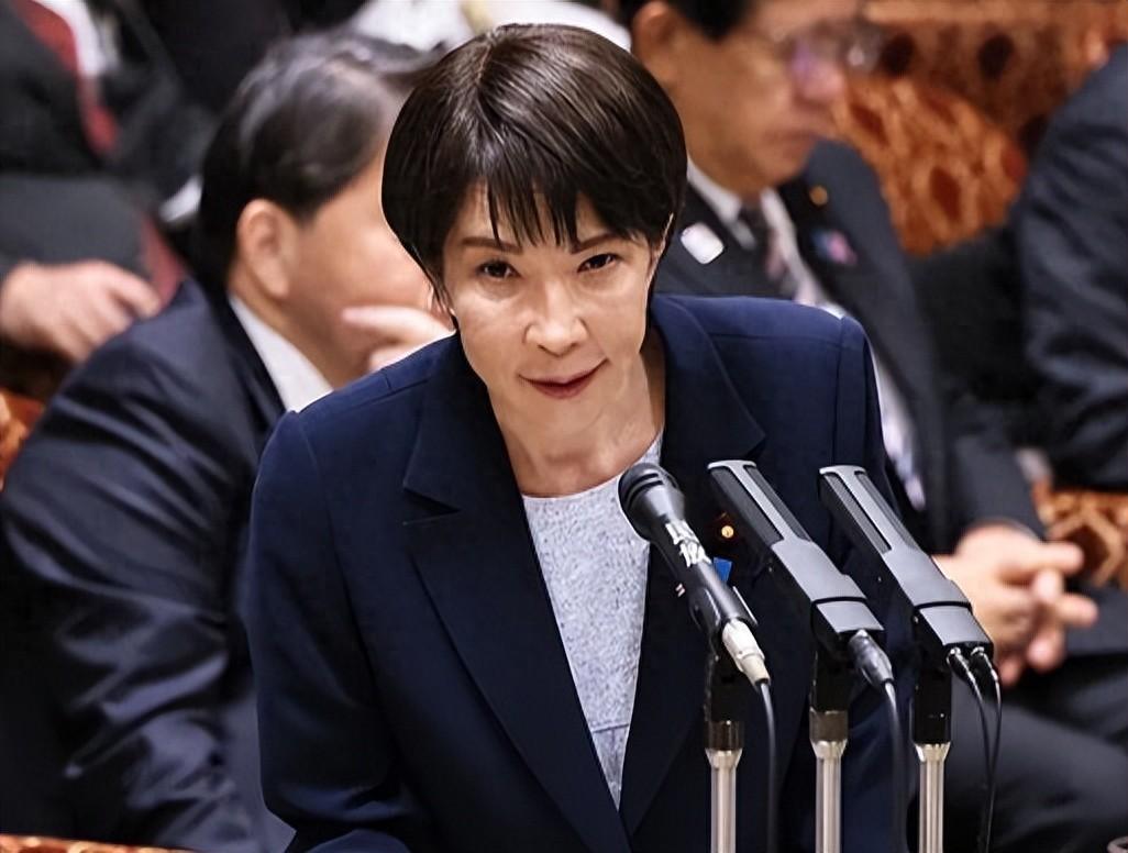 中方向四大国提出交涉，日本快要拖不住了，高市早苗面临下台危机。
 
2025年1