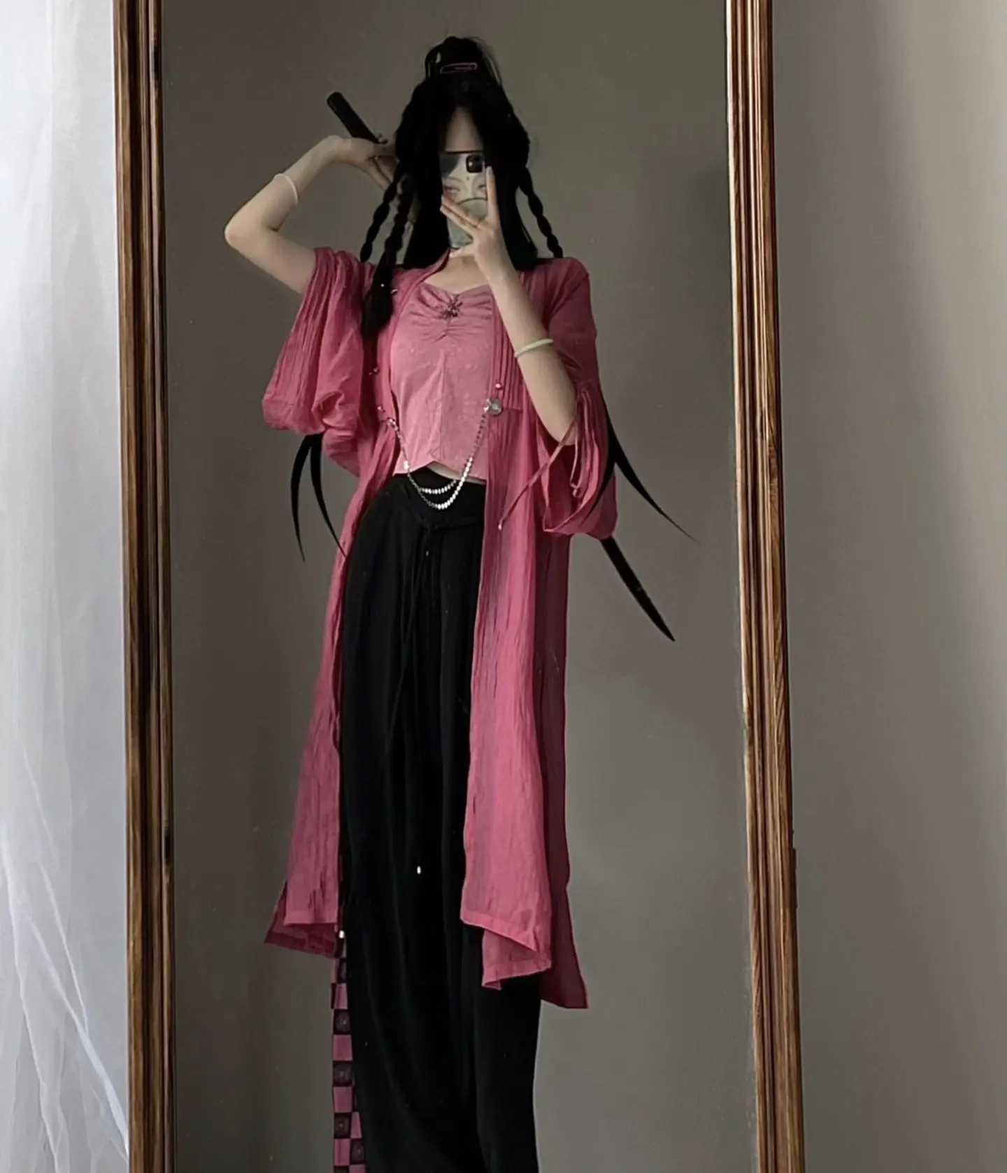 “这是本姑娘头回闯荡江湖…”