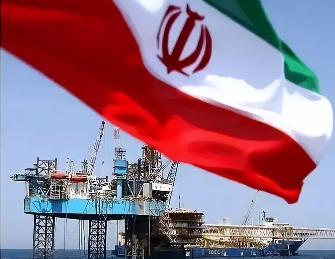 经过此前伊斯兰堡 21 小时无果谈判与随后的全面海上封锁后，美国与伊朗在巴基斯坦