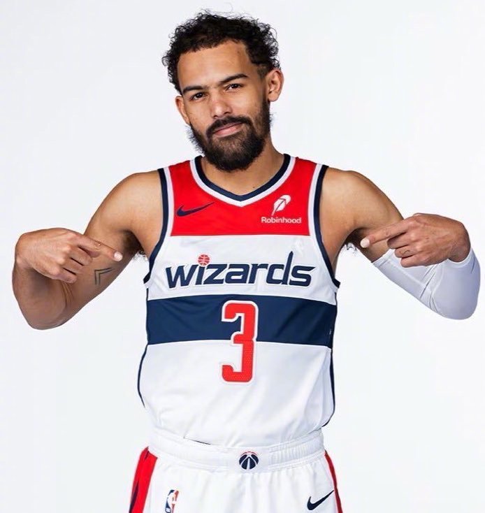 特雷-杨右股四头肌挫伤、下背部刺激，无具体复出时间！奇才更新了特雷-杨最新伤情：