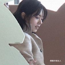 刘浩存赵今麦美女贴贴！对我眼睛👀很好～#刘浩存赵今麦合体拍摄大片# ​​​