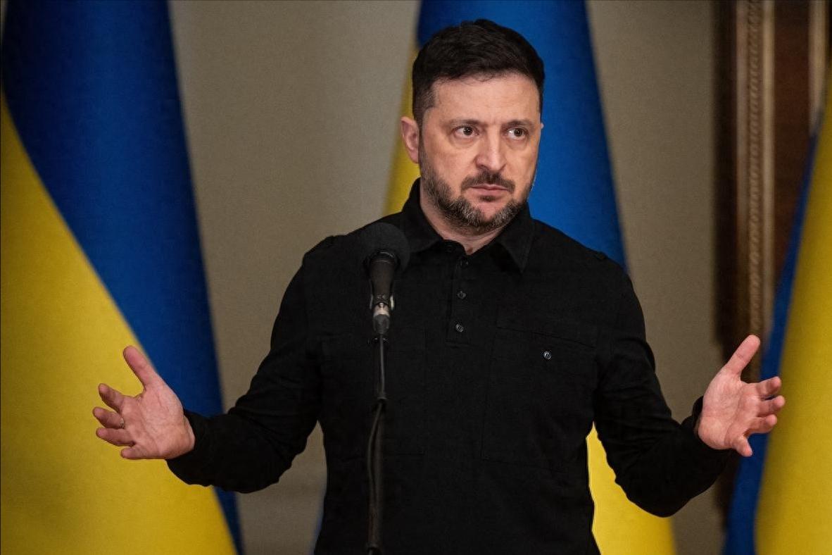 欧15国特使齐现身，要在乌克兰密谋一件大事。
 
乌克兰拉上十五个“志愿联盟”国