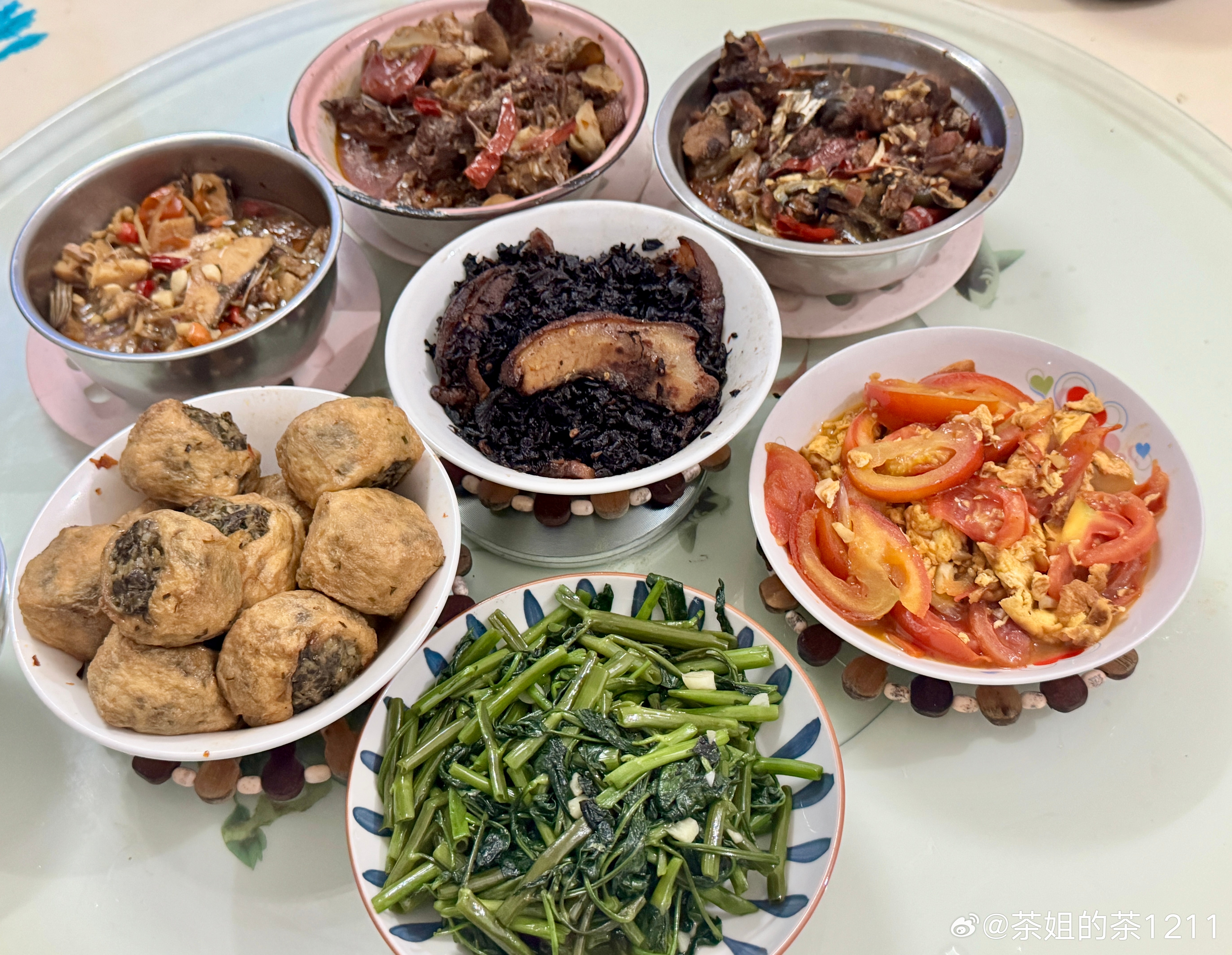 干饭干饭，要不要云一杯水酒？ 这扣肉，我从不吃肥肉的都干了几块，肥而不腻，香得很