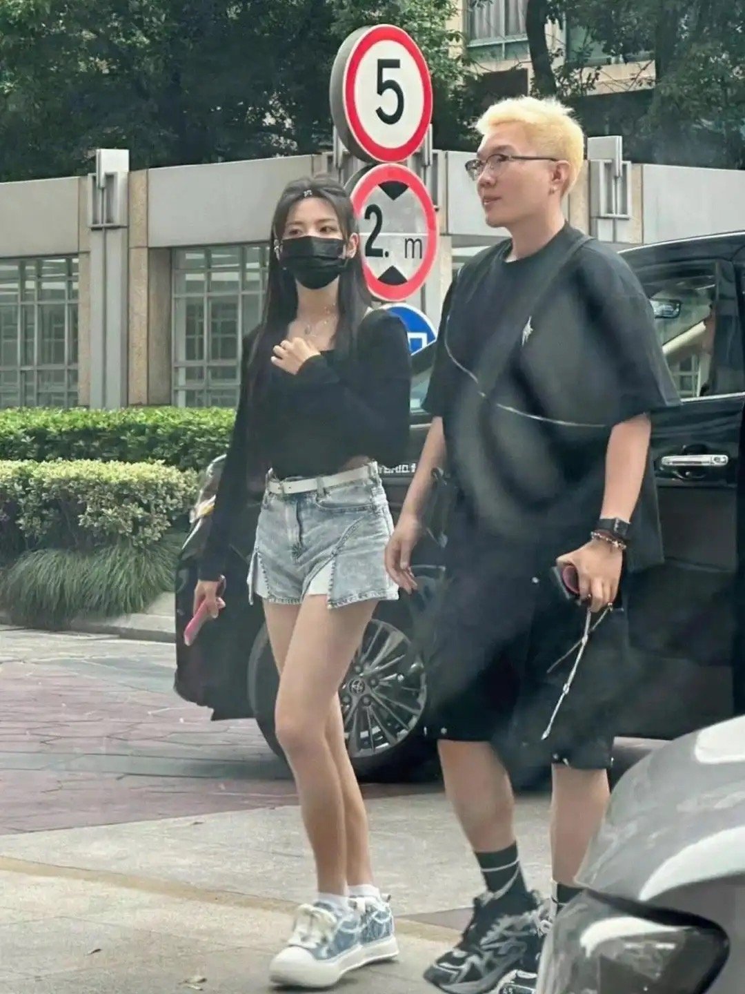 杨超越这身材比例妥妥一位生图怪物 ​​​