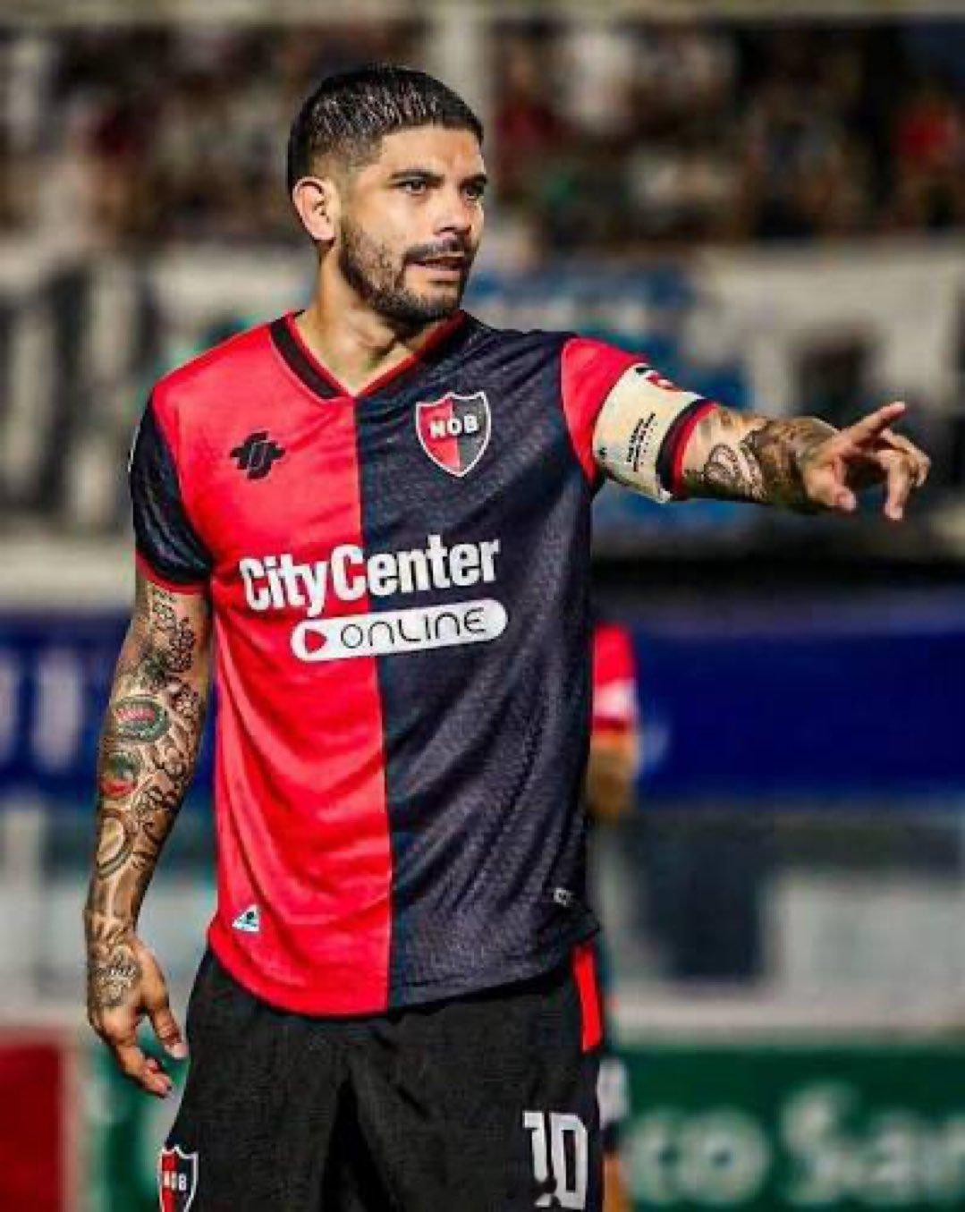 纽维尔老男孩 🇦🇷 | 🔄阿根廷联赛转会消息 阿根廷中场球员埃弗·巴内加（