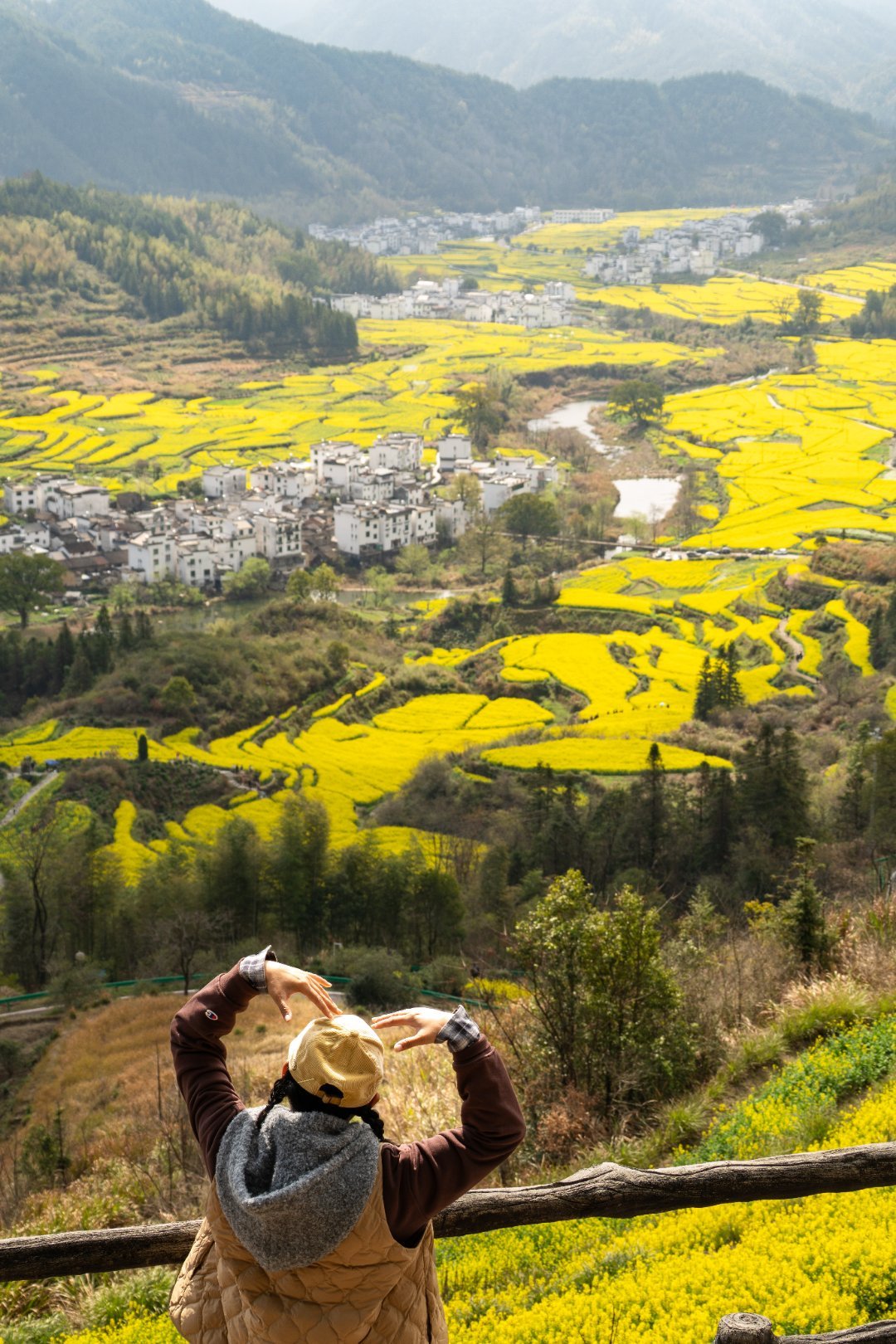 *在路上*江岭油菜花...油菜花，第一次见是09年7月的青海门源，感叹于它的一望