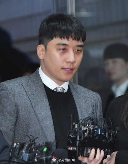 【#大湾区之声否认李胜利定居香港#】5月23，港媒称韩国组合BigBang成员李