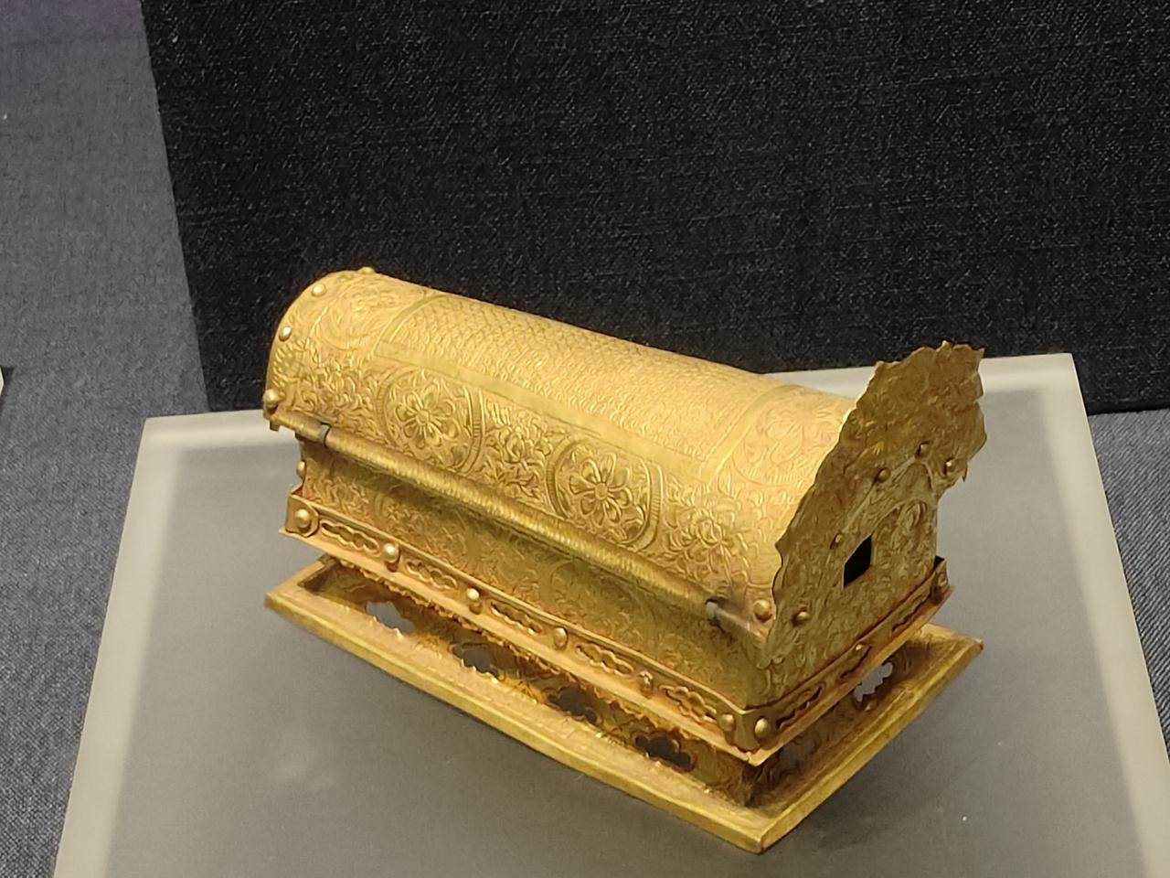 我收藏的老旧物品这图片收藏在我相册已经很久了，终于能拿出来晒晒了