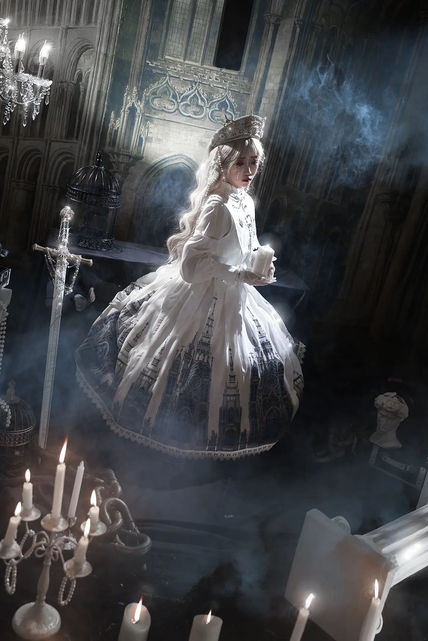 “圣光下，仰头皆是救赎”