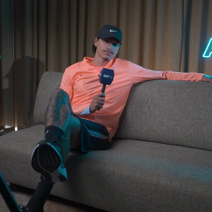 努涅斯在沙特的生涯并不顺利。本泽马的到来导致乌拉圭人上月在沙特联赛中未进入注册名