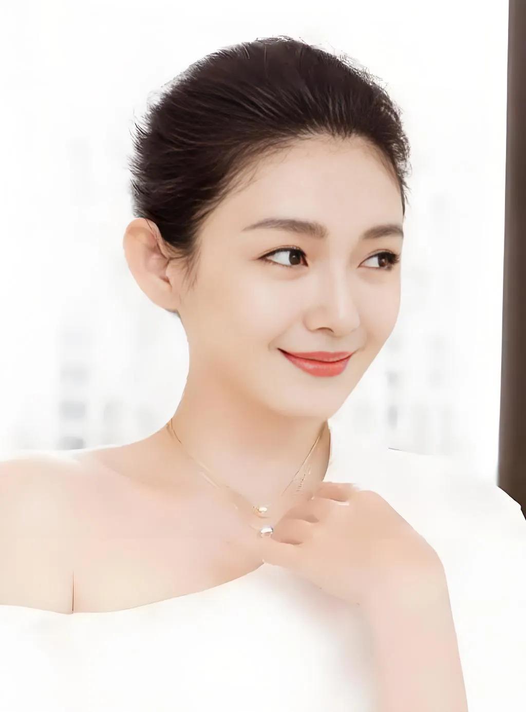 任何人做事，都不可能让所有人喜欢，只要问心无愧就好了。生活是自己过，不是演戏给别
