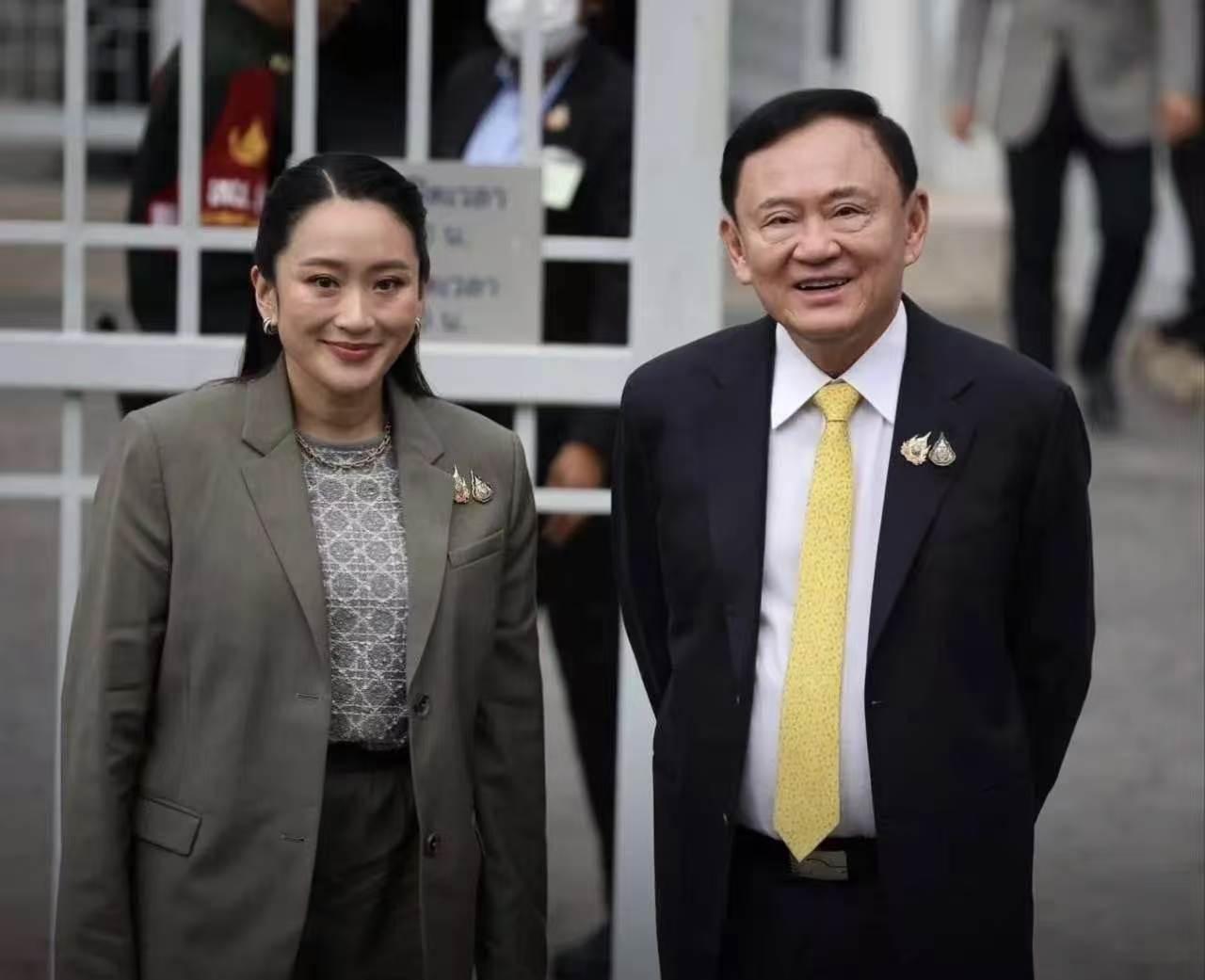 他信出狱，佩通坦迎来最强靠山，重返巅峰不是。2026年5月11日，泰国前总理他信
