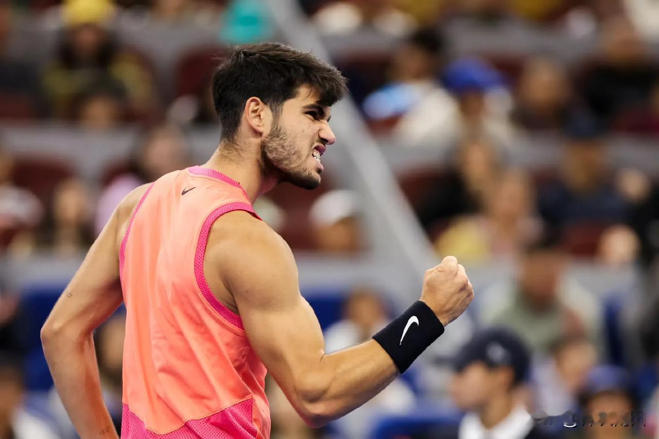 #2024中网# 辛纳VS阿尔卡拉斯男单决赛
第一局阿尔卡拉斯落后，第二局辛纳落