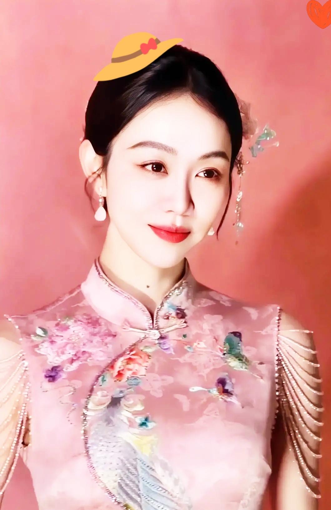 终于知道，
40+的姜妍为什么能嫁得这么好，
从来不是靠颜值，也不是靠厨艺，而是