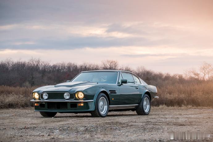 1988 Aston Martin V8 Vantage “X-pack”上世纪