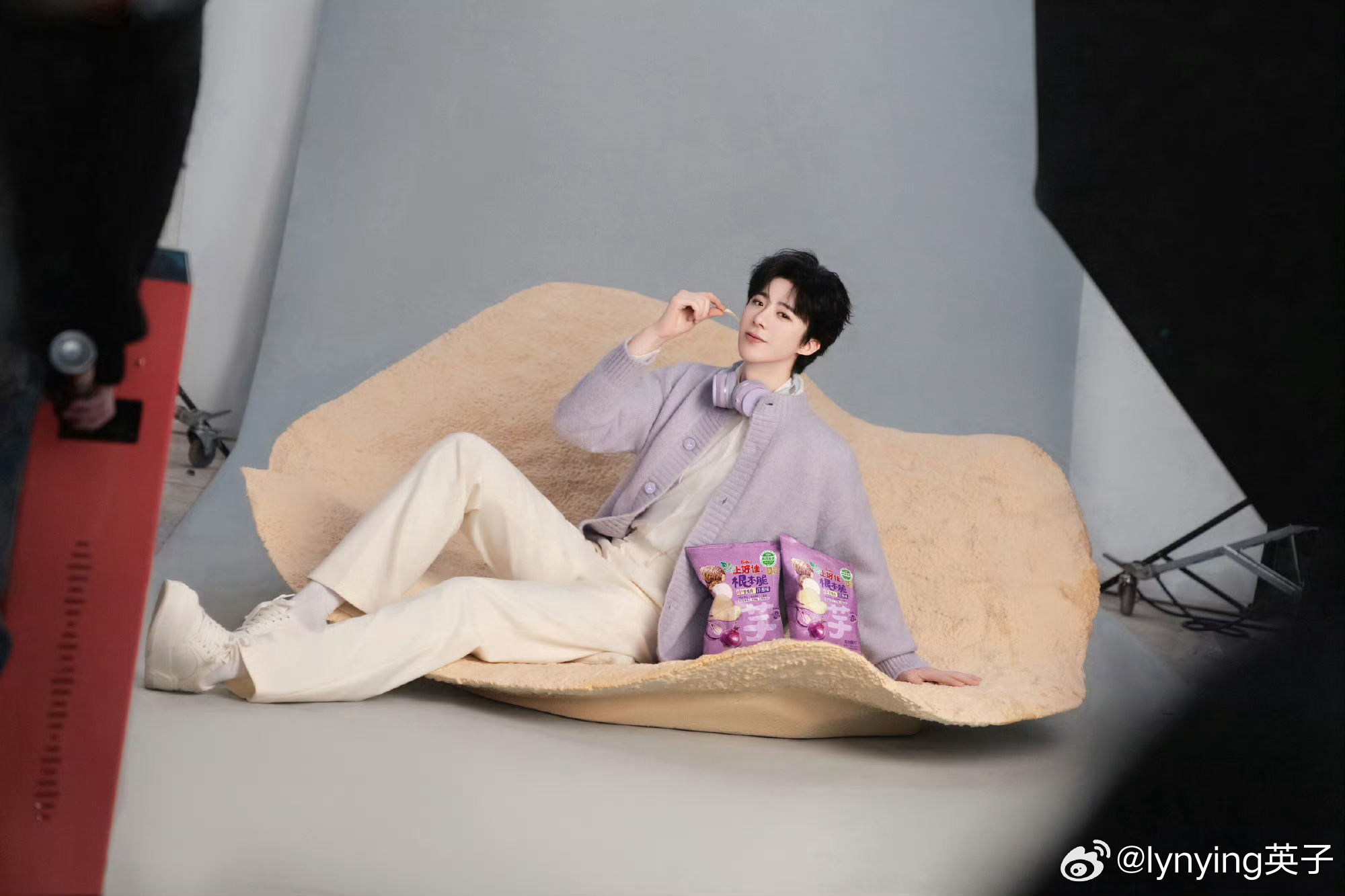 刘宇宁上好佳品牌代言人刘宇宁，你微微上扬的嘴角，就像我余生度不过的桥。