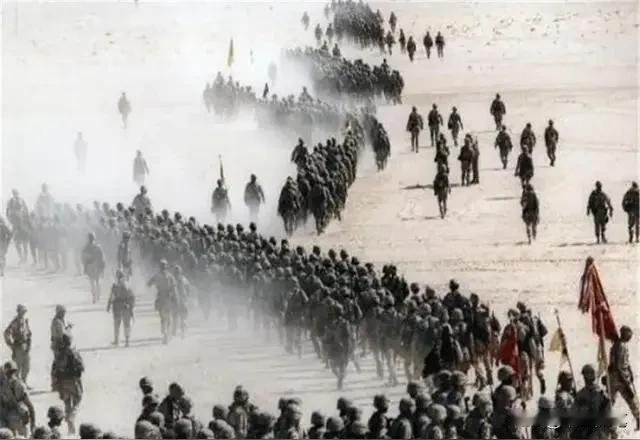 美国人的逻辑：打谁都行，只要是打赢了。

在美国人眼里没有什么正义可言。

海湾