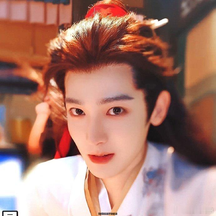 侯明昊安慰丁当侯明昊完全是暖男来的 被侯明昊圈粉的一刻，看见丁当情绪低落哽咽，主