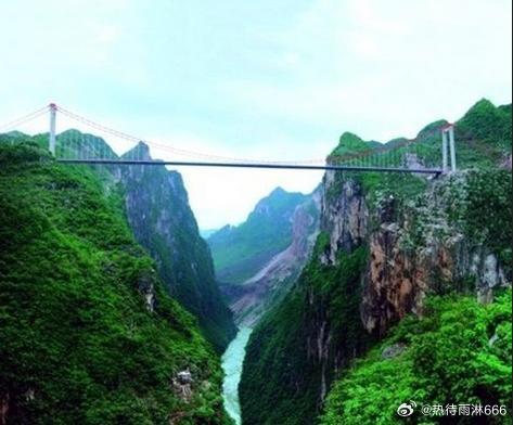 【北盘江峡谷】北盘江峡谷秀丽险峻，雄奇壮美，而在峡谷中，还萦绕着远古壁画、古城遗