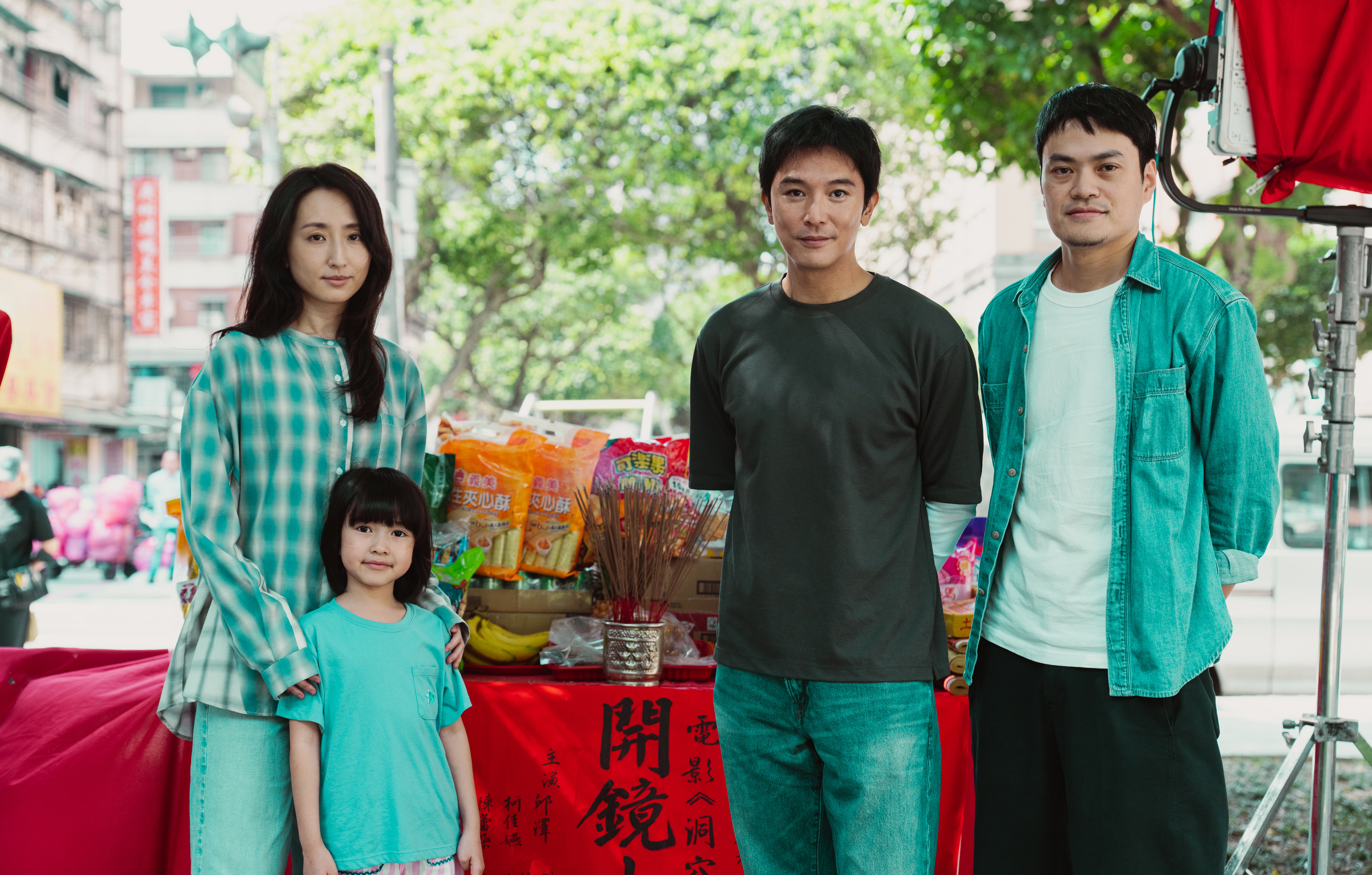 邱泽X柯佳嬿三搭主演全新惊悚电影《洞穴》今日已开机 2027年上映～ 