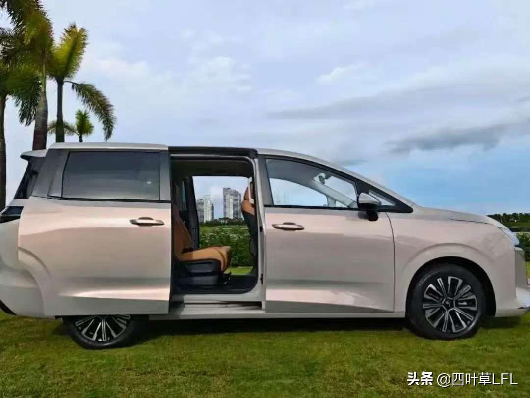 赤裸裸的事实！五菱汽车近3年的销量情况：
2023年：140万辆
2024年：1