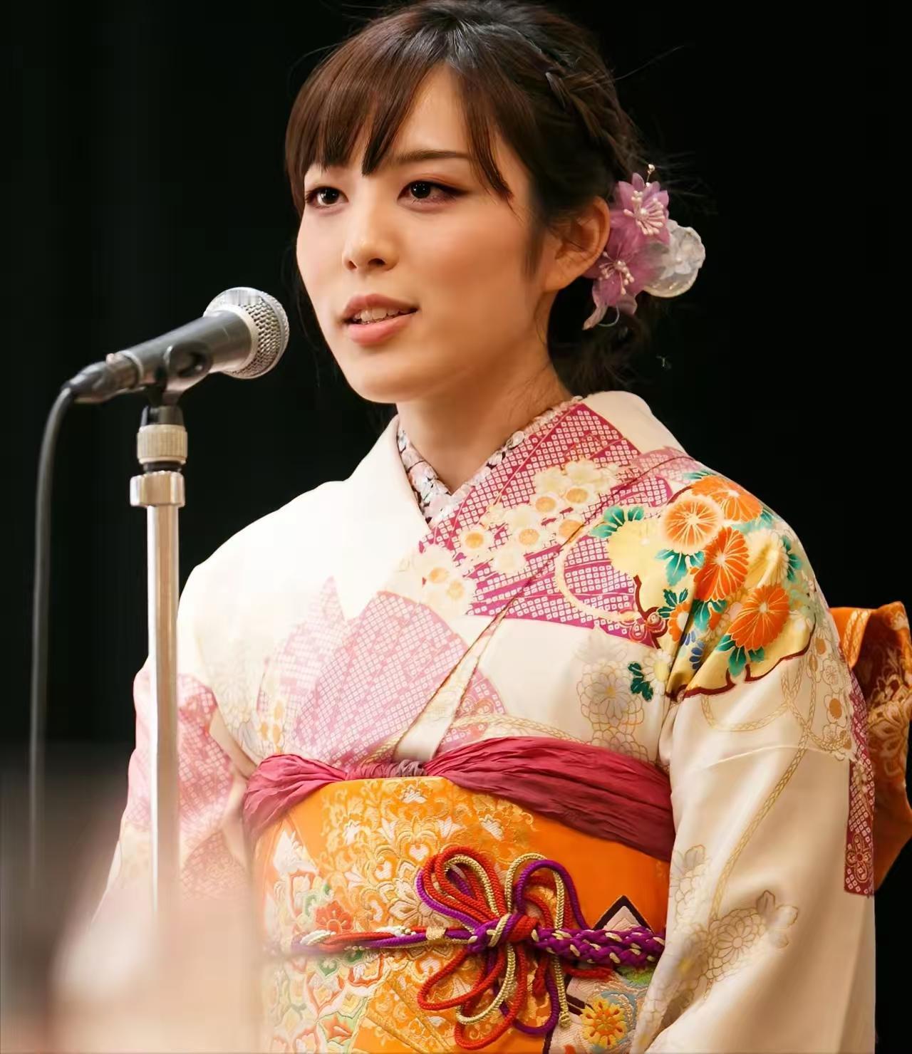 日本右翼女学者，针对拥核问题，再次大放厥词！在近期，日本右翼女学者桥本琴绘公然妄