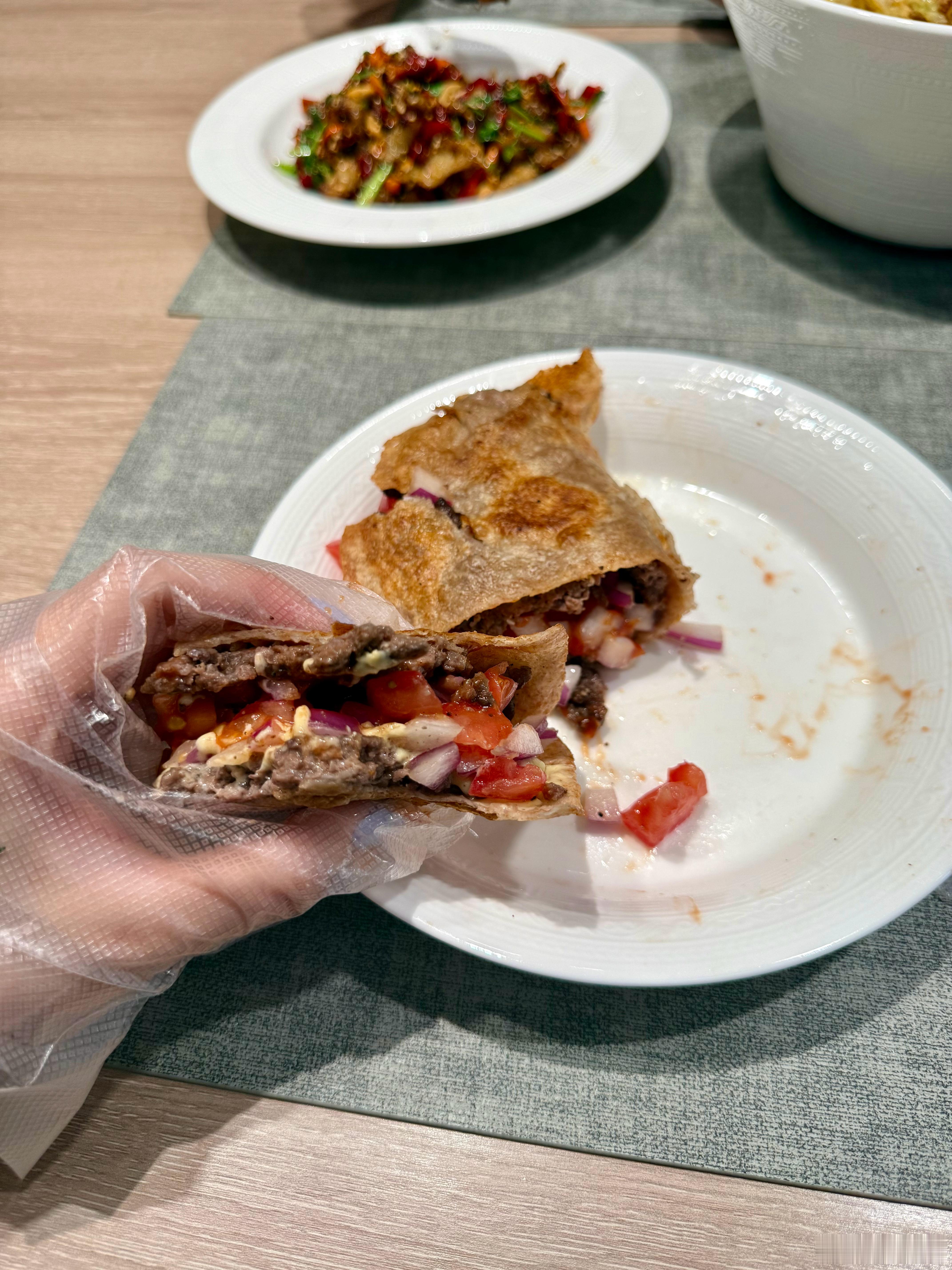 好吃 加了很多洋葱 脆脆甜甜的非常多汁 