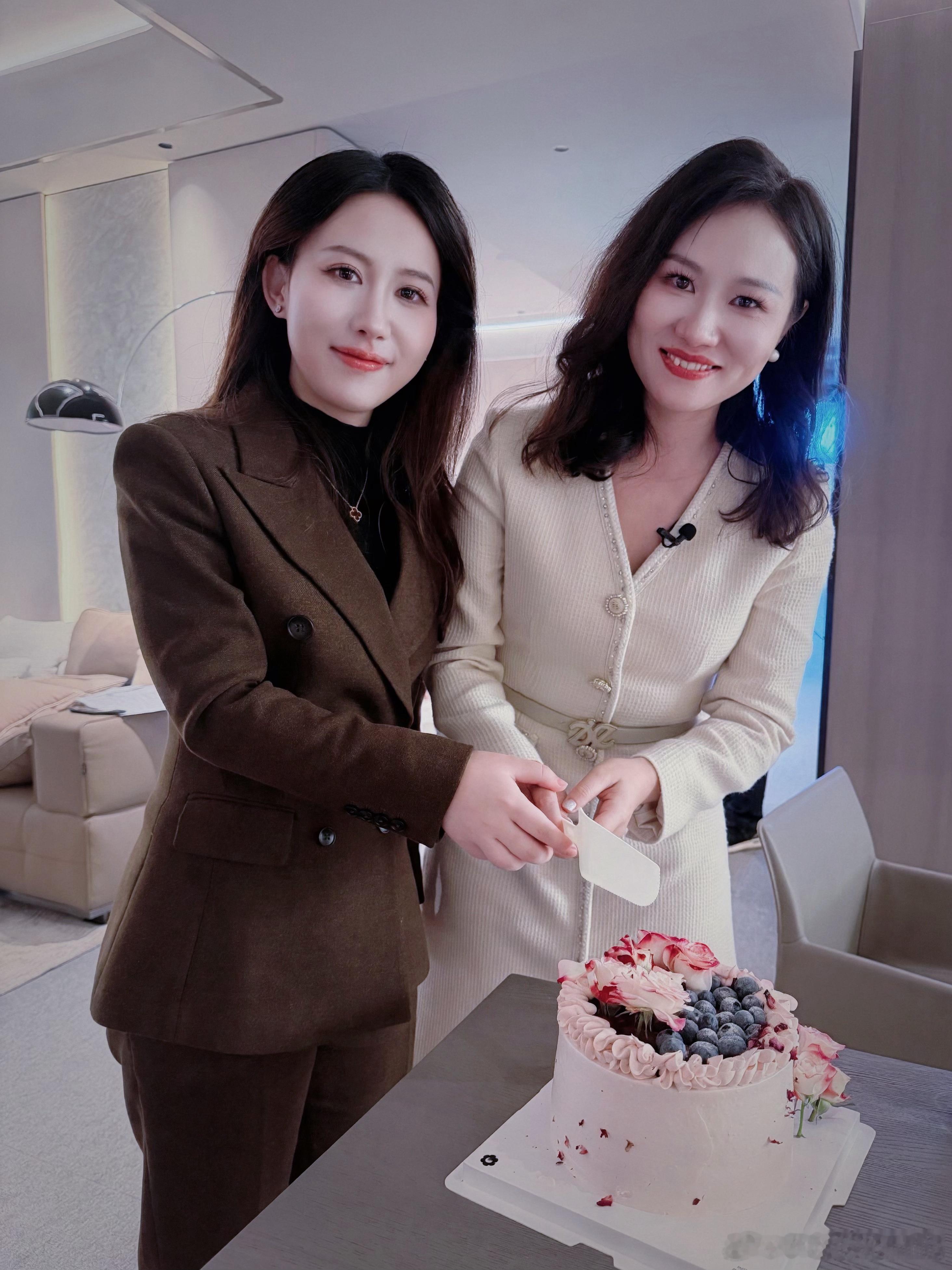 🎉直播场观超105W👏知乎走进海尔智慧家&好房子科技展直播收官🎂还惊喜地跟