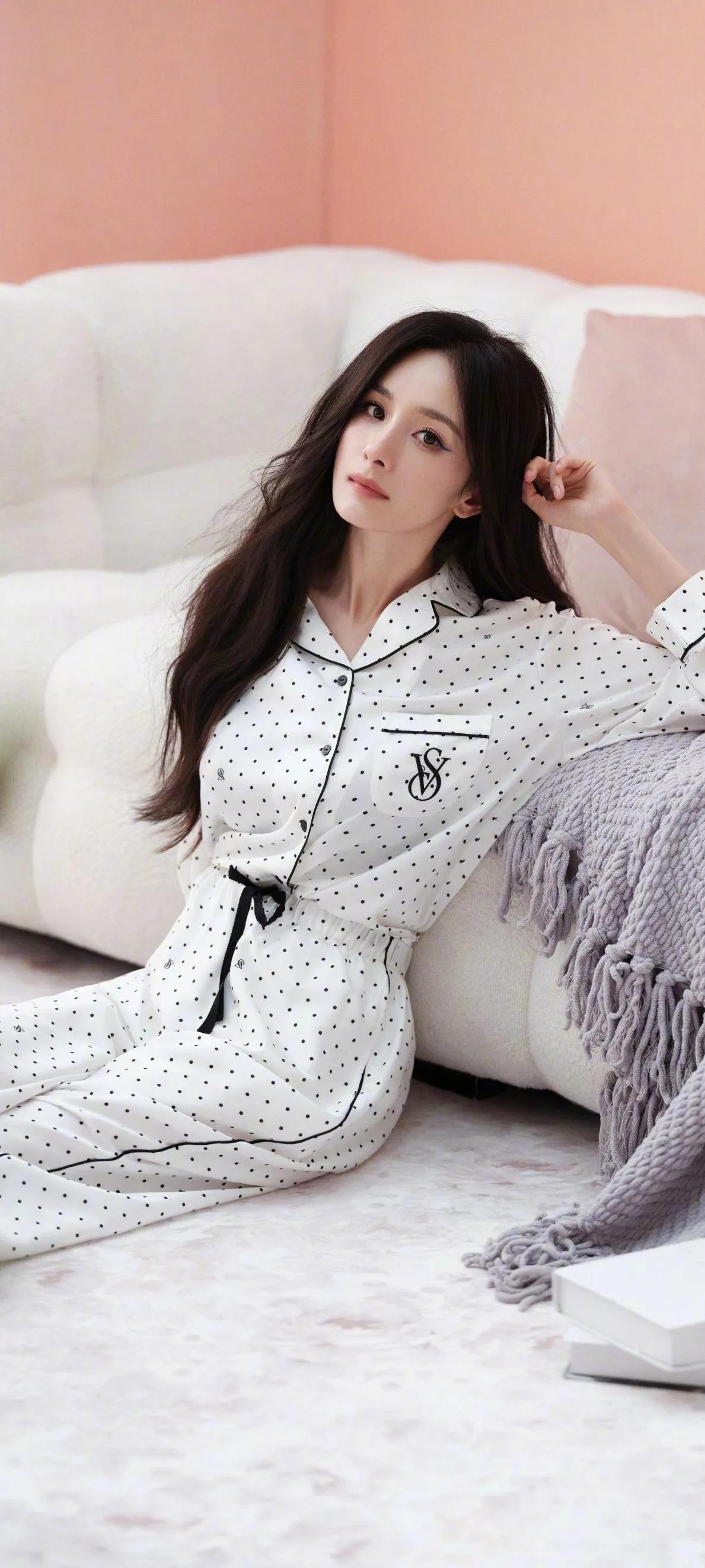 杨幂睡衣一眼沦陷的神级美图 杨幂美图 杨幂照片魅力 杨幂写真 杨幂 杨幂  生图