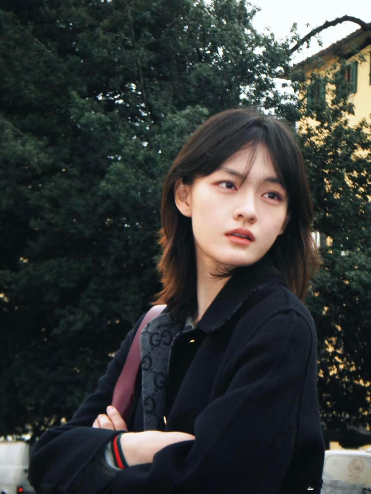 文淇新片发言太圈粉！ 《三滴血》直播中她直言演不了孬种，还分享角色背后的柔软与坚