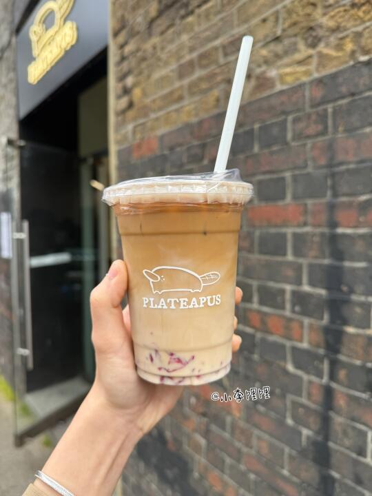 🇬🇧伦敦南岸能喝到大片花瓣的玫瑰拿铁🌹