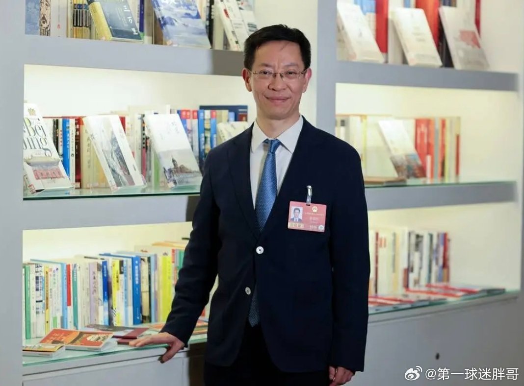 两会观察团建议对年假使用率低的单位加强监管 2026年全国两会期间，全国人大代表