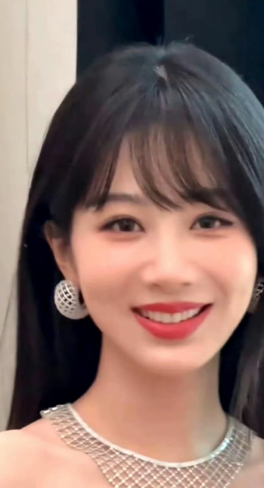 杨紫最近怼脸拍的状态是不是比她之前要好多了？ ​​​