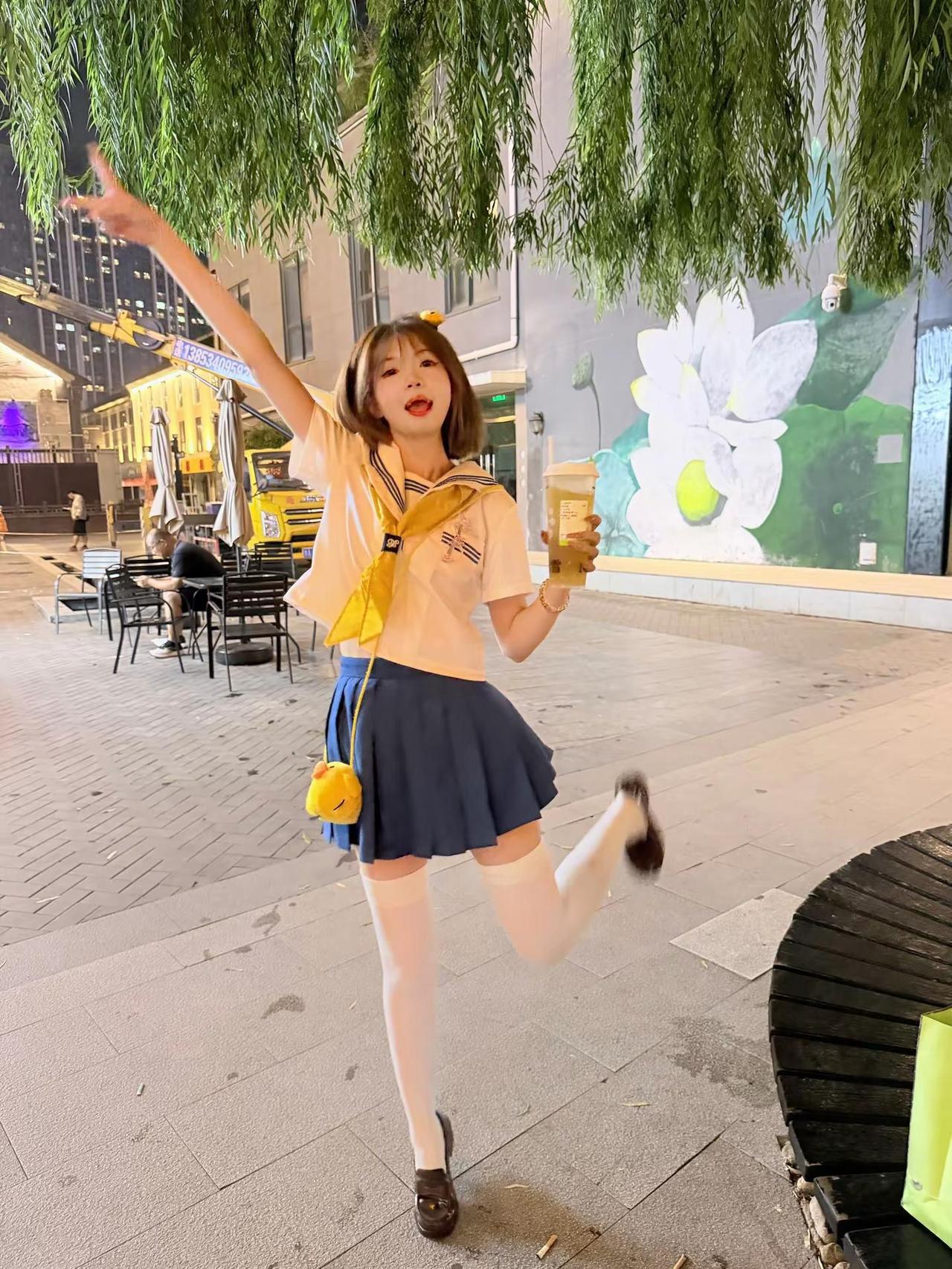 温柔可爱也是一种力量。双子座水手服