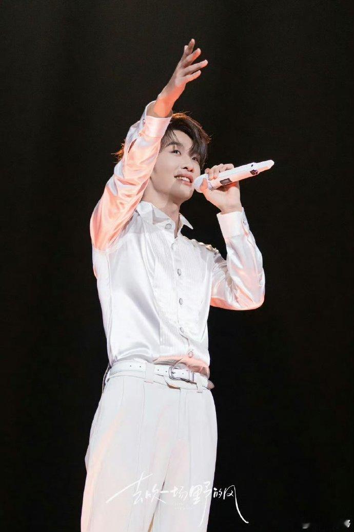 王赫野谈大风吹火到马来西亚听到海外有人唱自己的歌，换谁谁不骄傲啊声生不息