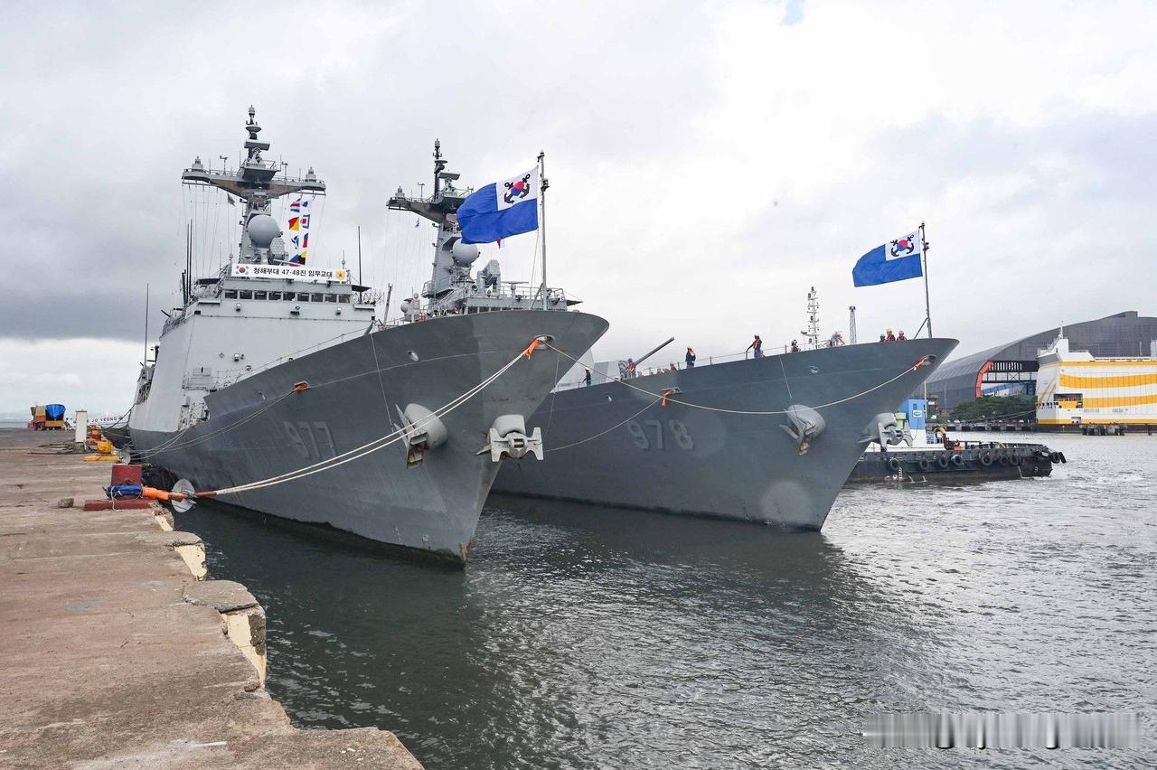 🇰🇷🇮🇳韩国海军“大祚荣”号（DDH-977）和“王建”号（DDH-97