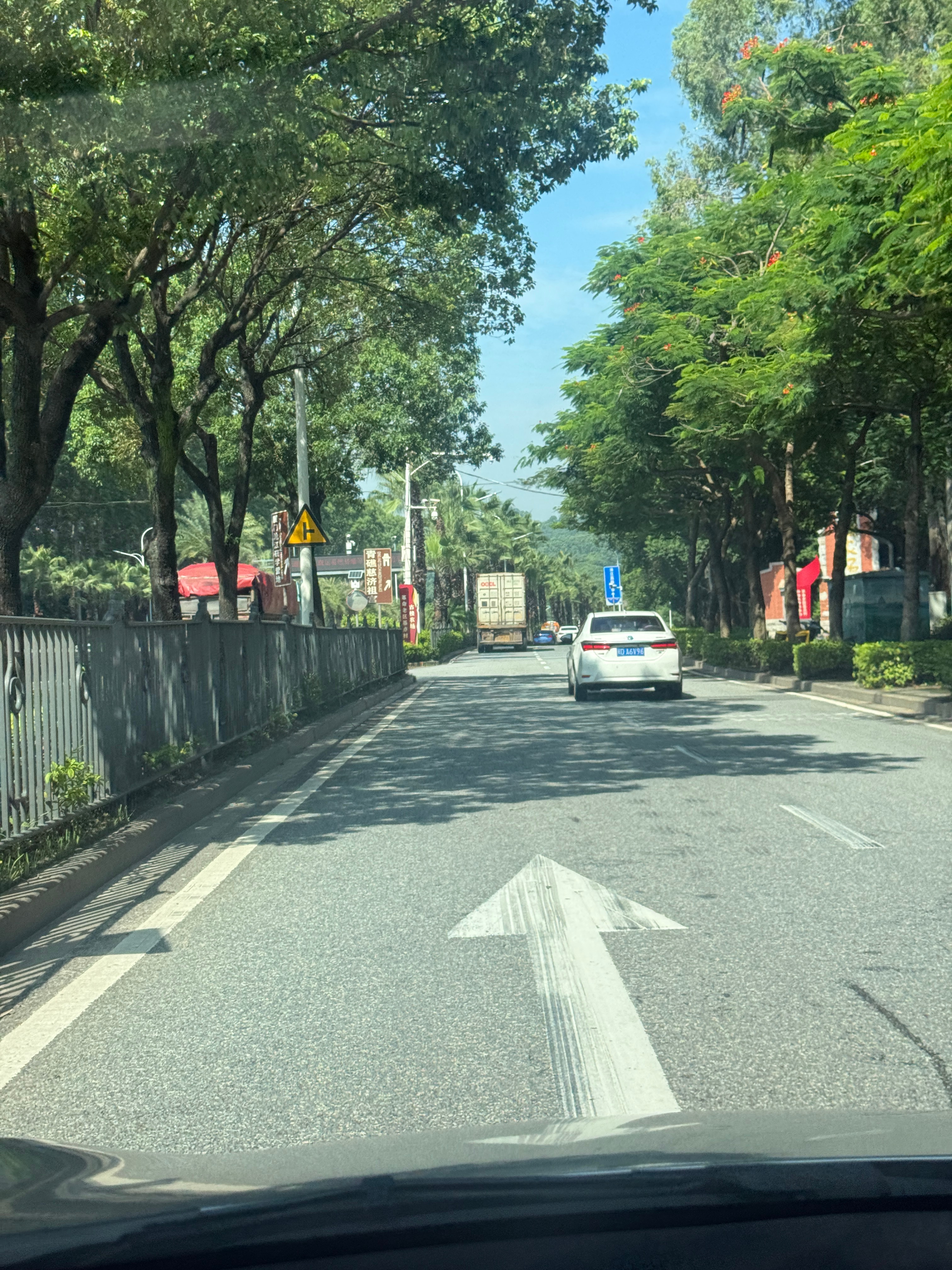 又是阳光明媚的一天[赢牛奶]开工[给你小心心]漳州方向，高价收车去  ​​​