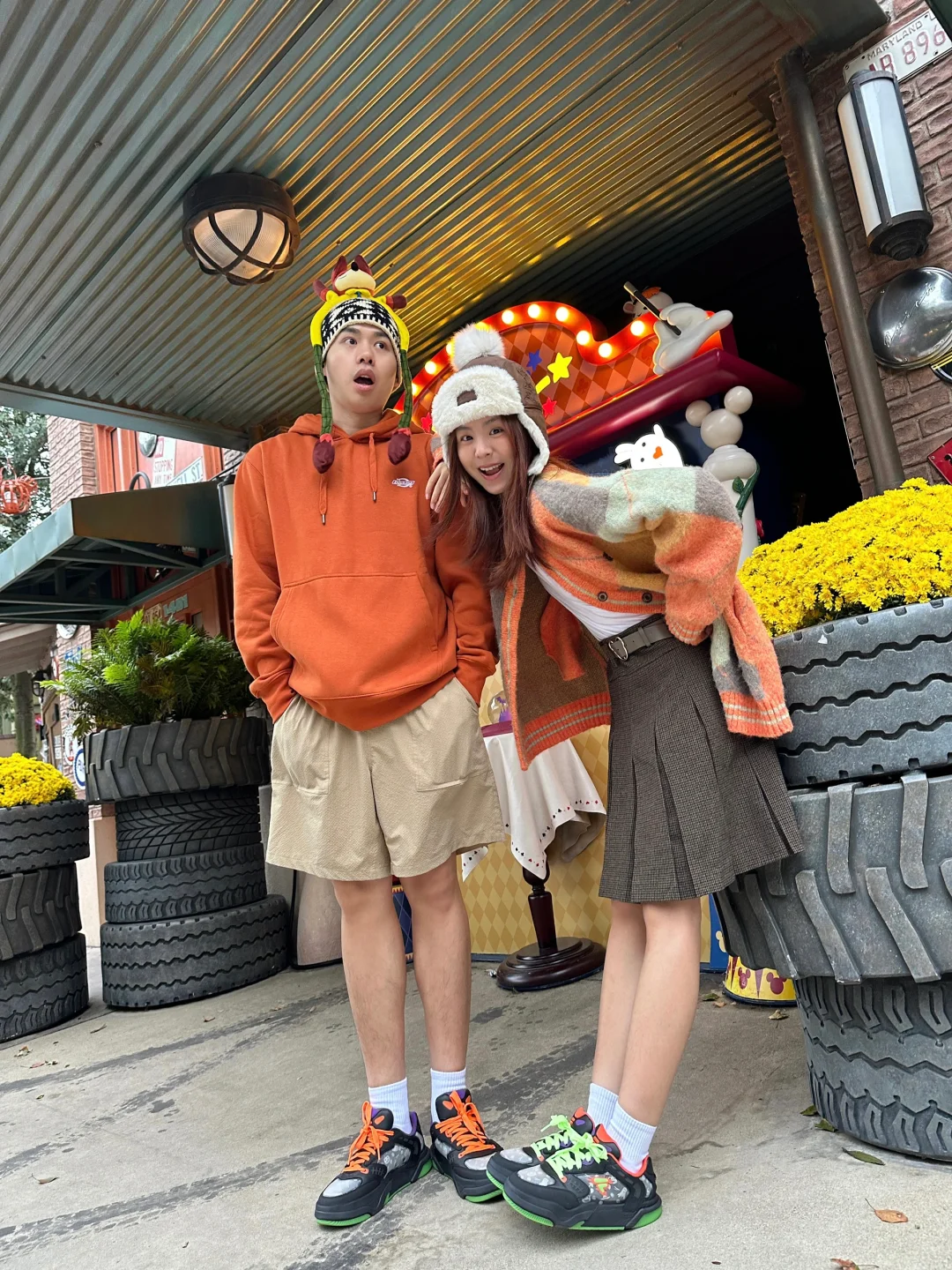 万圣节🎃迪士尼遇到的一对情侣好离谱....