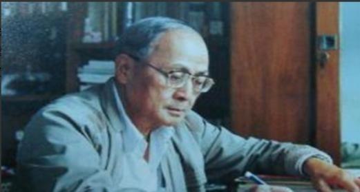 1988年，潜伏于台湾42年的中共地下工作者，以伪造身份返回内地。回到家，他才发