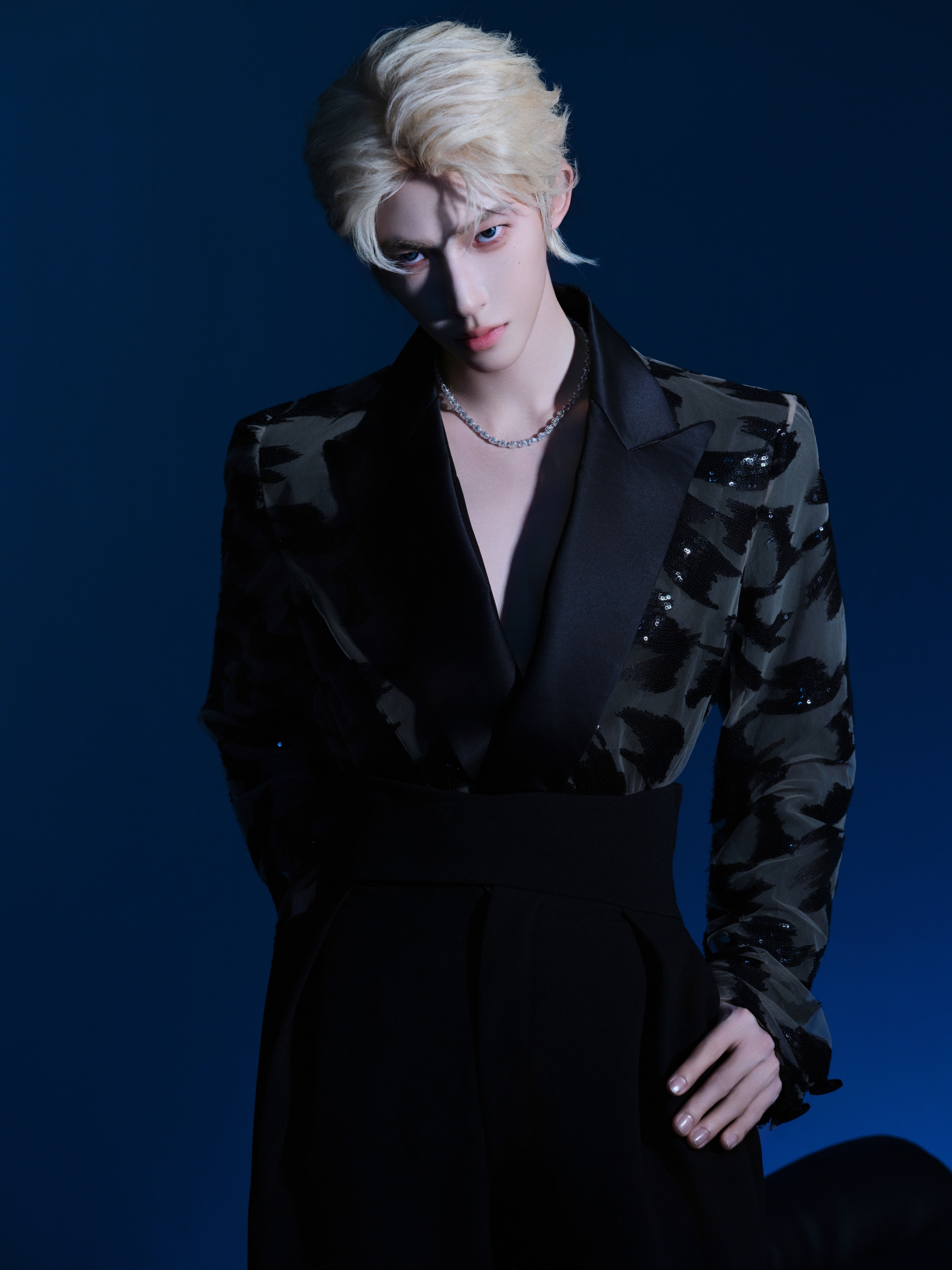 刘宇｜实力派MAT年度盛典来自刘宇的红毯新造型 ！今日受邀出席 Man Abou