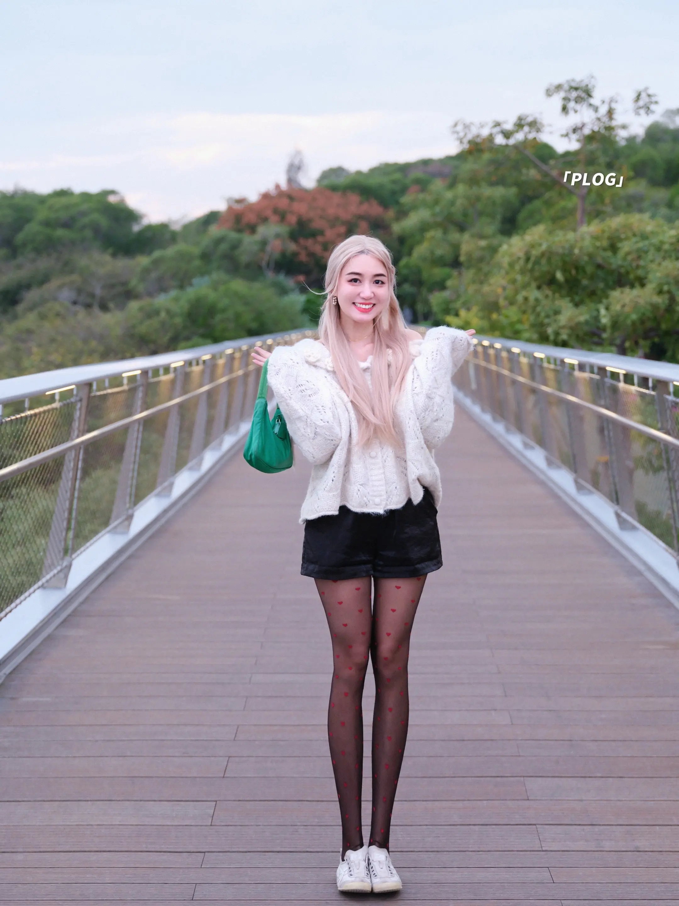 随后便是我最爱的春天了。     救命🆘社恐了😱金发回头率太高了