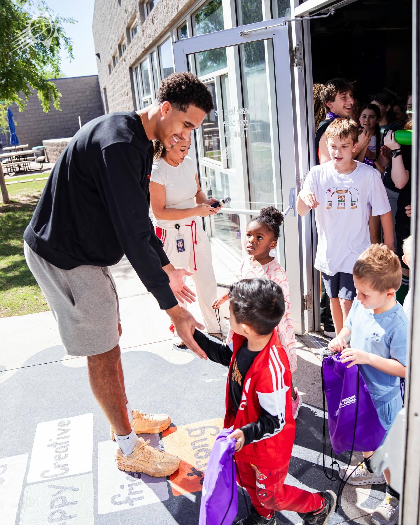 心怀来处，回馈社区 💜Oso重返母校，与学生们一起分享理财知识，传递快乐与成长