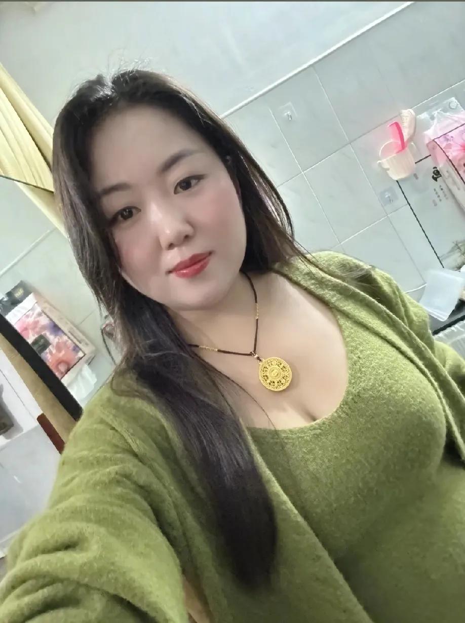 你发现没有
在这个物质世界越来丰富
精神世界越来越匮乏的时代
人们都在热衷于寻找